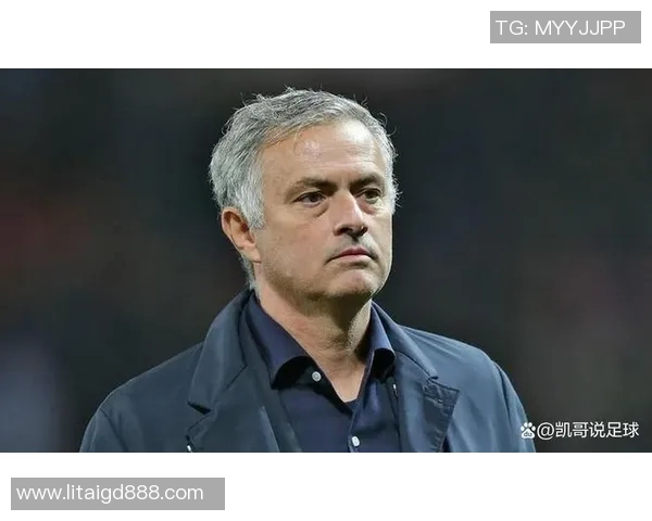 历史上从球星到教练的传奇足球人物及其执教成就分析